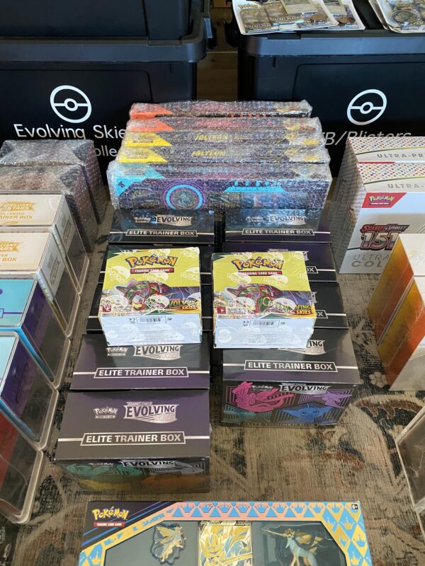 Evolving Skies Elite Trainer Box Sealed Case - Image 4