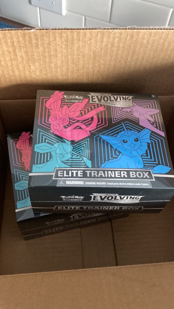 Pokémon TCG: Evolving Skies Elite Trainer Box Case (4 ETBs) - Image 3